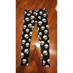 Banned Apparel Skull Leggings Size S/M